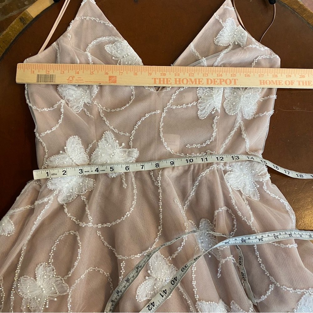 Anthropologie BHLDN Helsi Josephine Butterfly Printed V-Neck 3D Gown Size Large - Picture 12 of 16